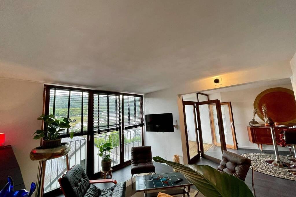 A Bouillon, Appartement Vintage Vue Sur Le Chateau المظهر الخارجي الصورة